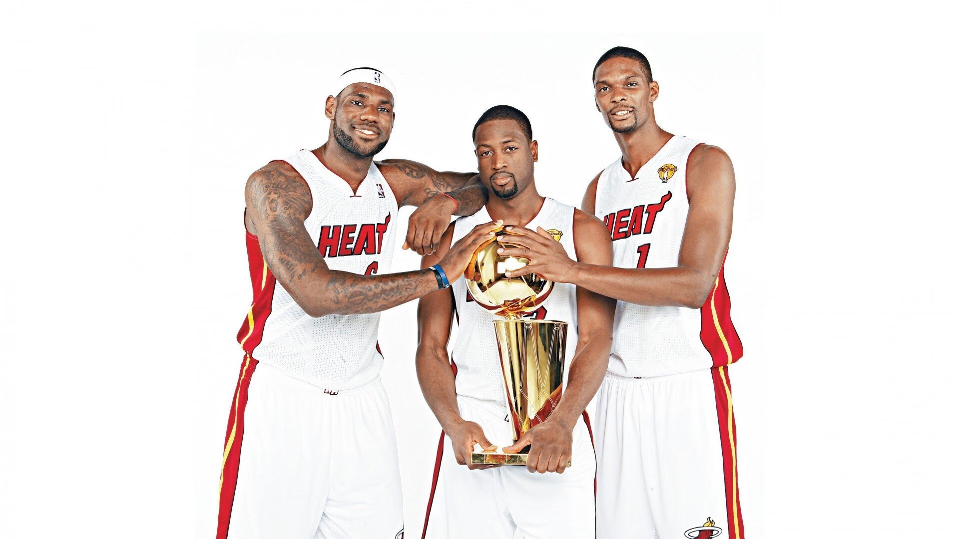 “谁将封神？四川省体育馆拳击决赛充满悬念！”