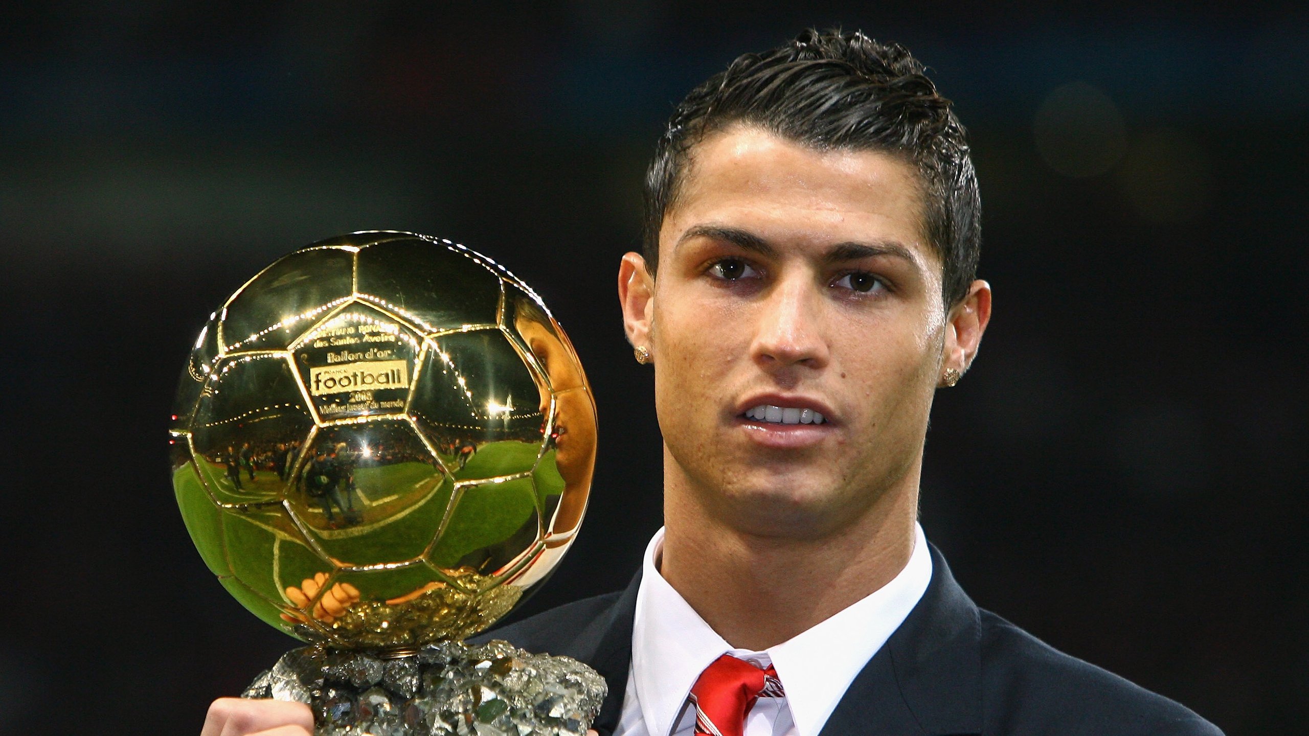 中国香港队的崛起之路：如何通过培养全能型球员成为世界强队，香港队伍