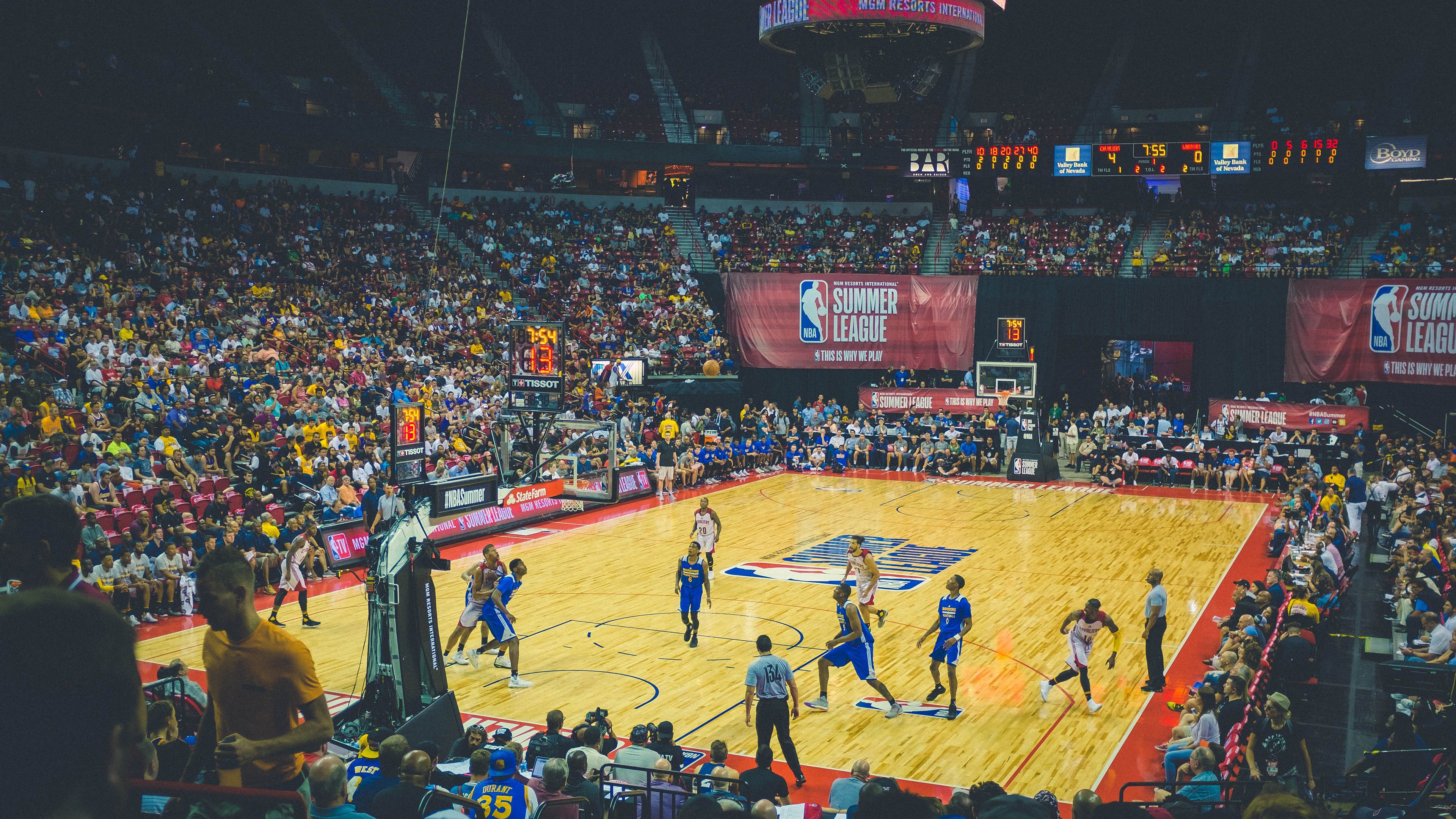 开云体育官方网站登陆-自由泳接力澳美争锋中国紧随，4×200自由泳接力全程回放